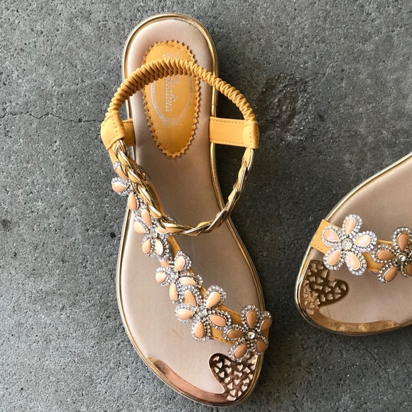 Size 7 Italina Yellow Floral Rhinestone Embellished Flat Sandal - Picture 6 of 7